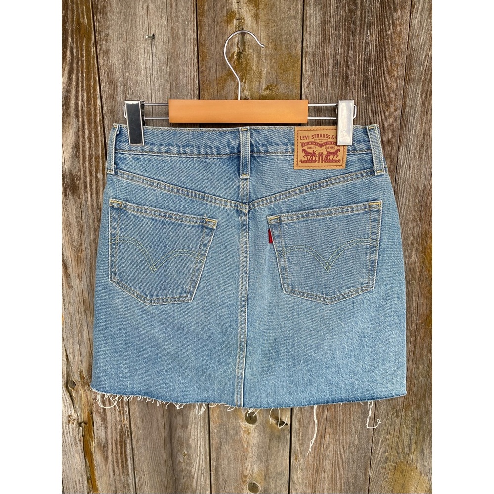 Levi's Light Wash Distressed Denim Mini Skirt - Picture 3 of 7